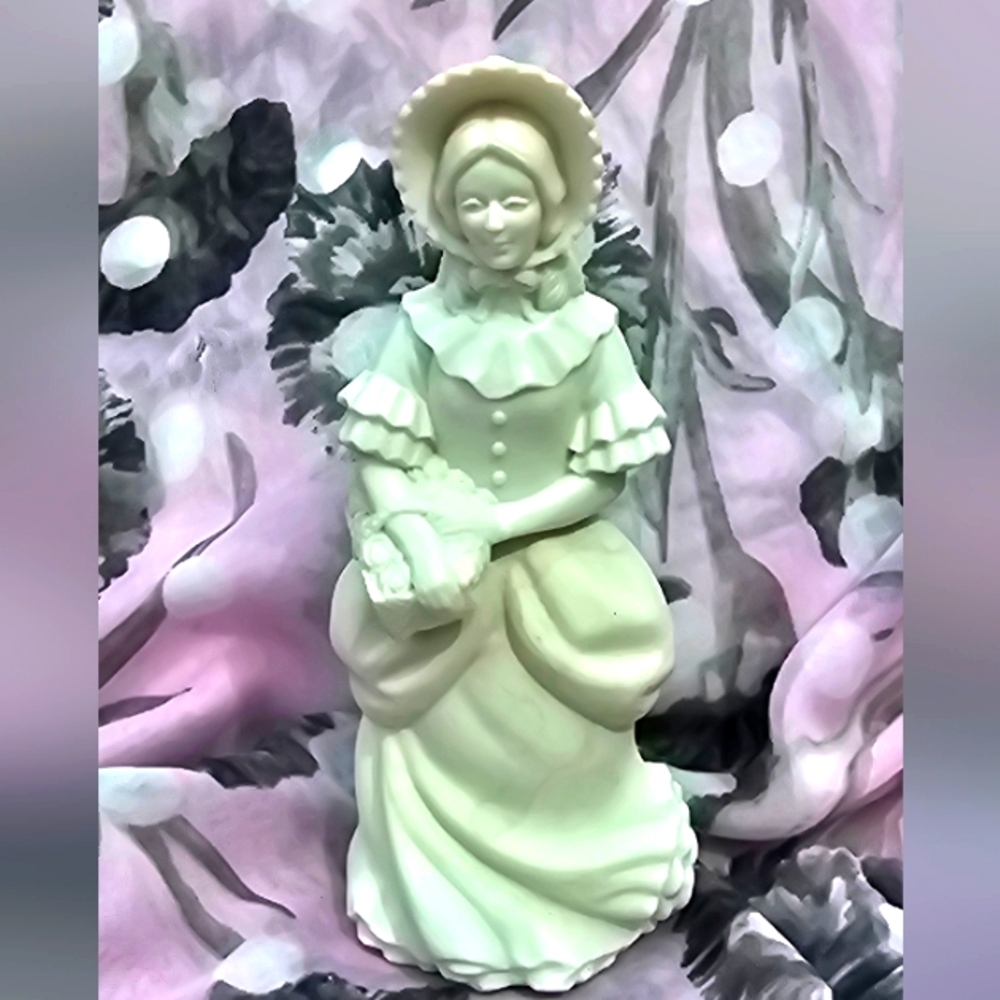 Avon Porcelain Figurine in Cream